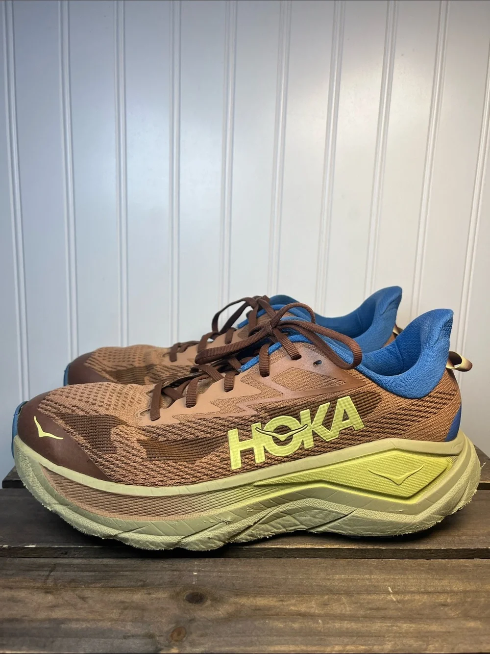 Hoka Men's Challenger 8 Maple Cardamom Trail Running Shoe Sneakers